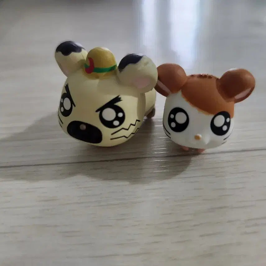 [BUNJANG] Hamtaro Hug Coat Gacha Figure Bundle / 방가방가 햄토리 허그코트 가챠 대장 햄토리 일괄 고전