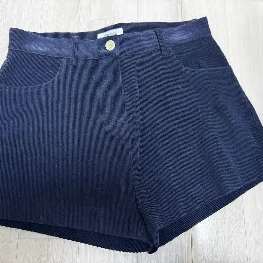 [BUNJANG] Tannat Corduroy Shorts Medium New / tannat 타낫 코듀로이 반바지 미듐 새상품