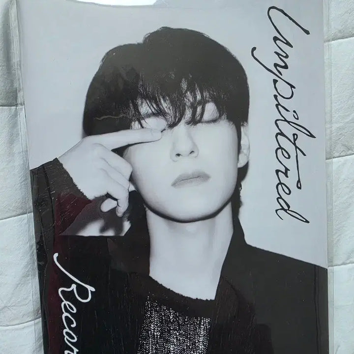 [BUNJANG] DAY6 Young K Unpiltered Records Photobook / 원필 Unpiltered Records 포토북 팬기프트