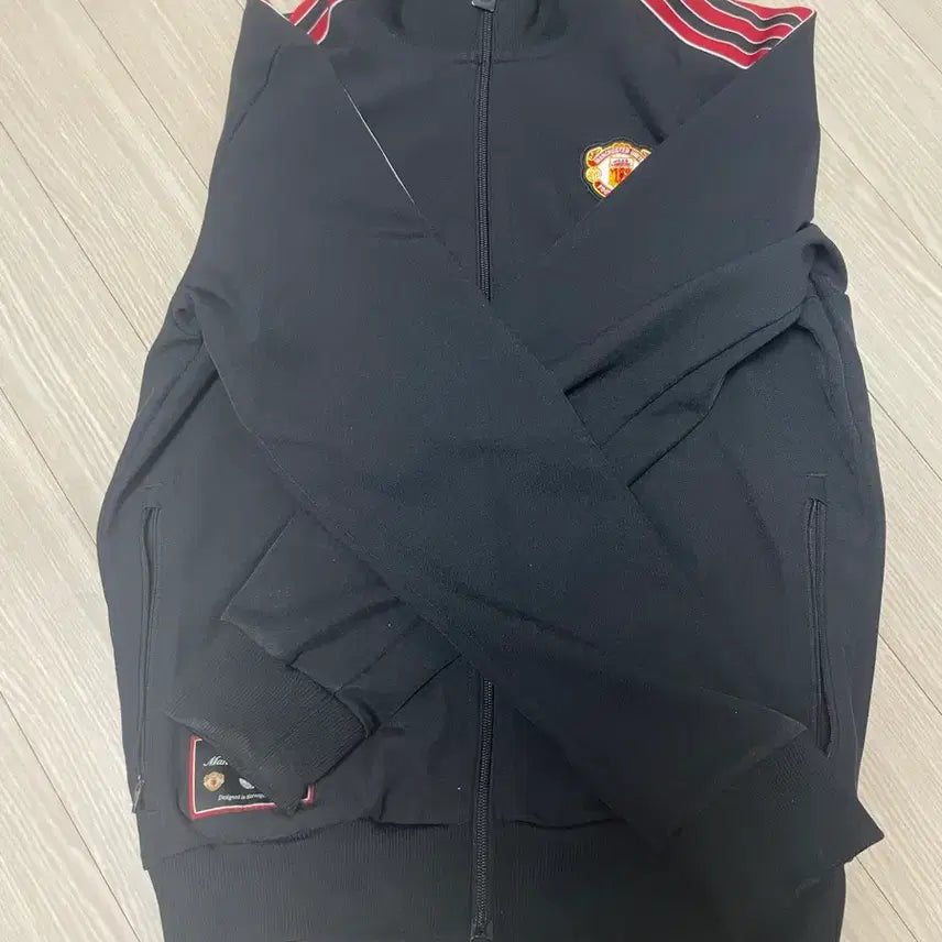 [BUNJANG] Adidas Manchester United Icon Track Top - Size M / 아디다스 맨유 져지 트랙탑 M