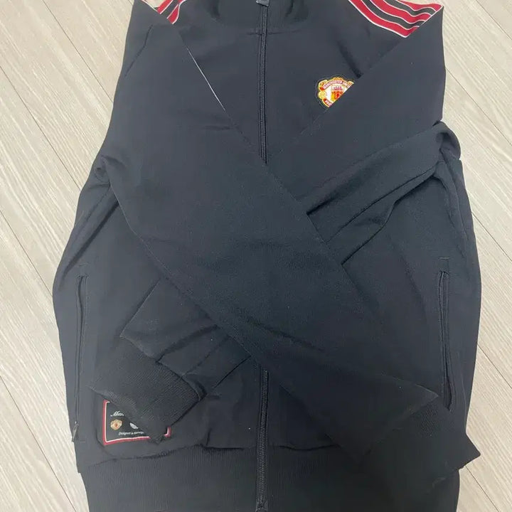[BUNJANG] Adidas Manchester United Icon Track Top - Size M / 아디다스 맨유 져지 트랙탑 M