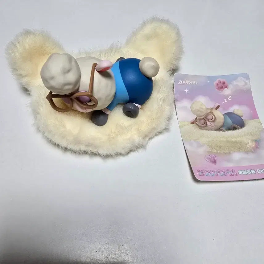[BUNJANG] Zootopia Bellwether Cushion Figure / 주토피아 양 벨웨더 쿠션 방석 피규어