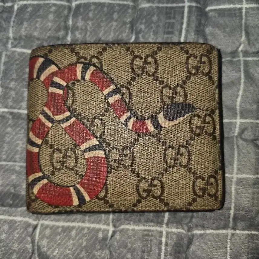 [BUNJANG] Gucci GG Supreme Kingsnake Bi-fold Wallet / 구찌 GG 수프림 킹스네이크 반지갑