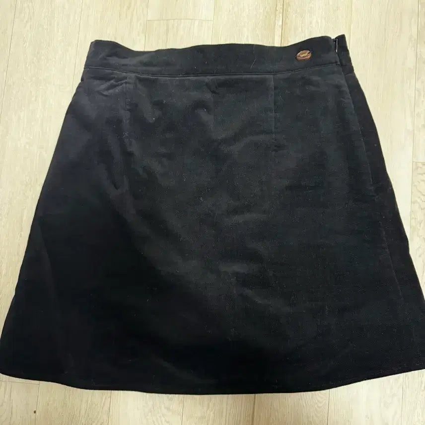 [BUNJANG] Tannat Velvet Suede Skirt (M) / 타낫 벨벳 스웨이드 스커트 새상품 M