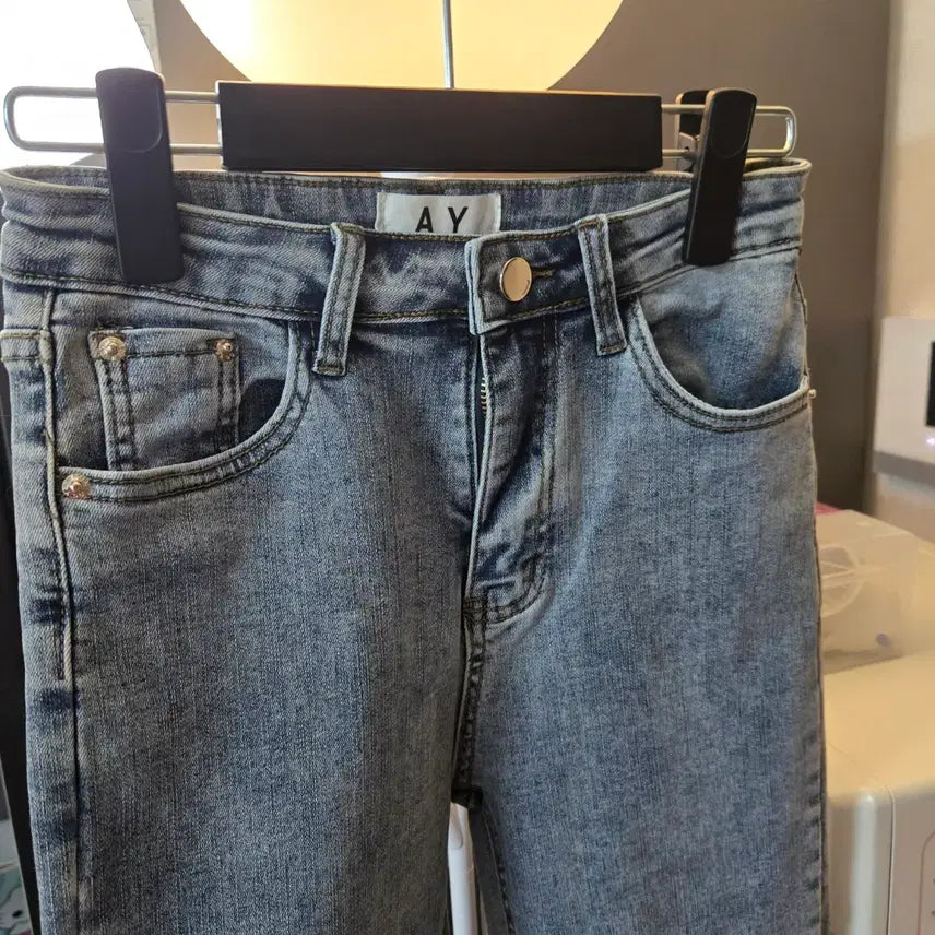 [BUNJANG] Button Skinny Jeans / 다시 못 구하는 단추 스키니진(새상품)