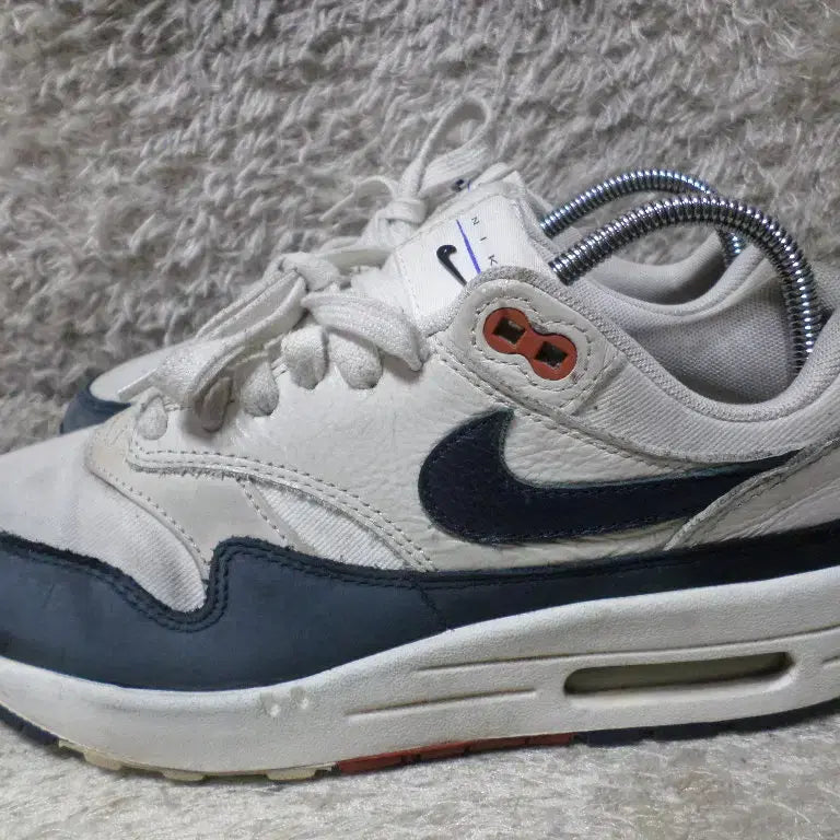 [BUNJANG] Nike Air Max 1 Obsidian Sneakers / 후루룩구제 245 나이키 에어맥스1 옵시디언 운동화 260505