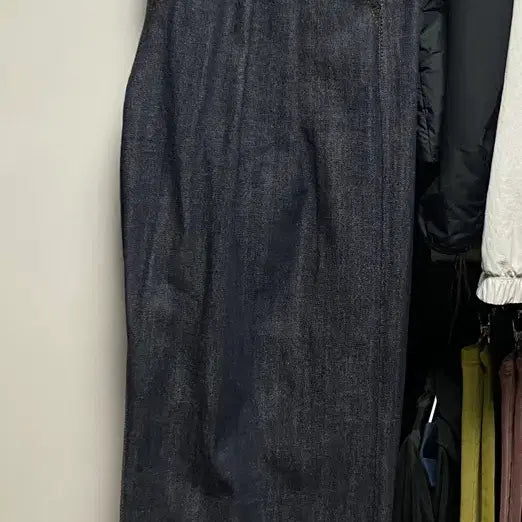 [BUNJANG] Beslow Wide Two-Tuck Selvedge Denim Indigo (32) / 비슬로우 와이드투턱 셀비지데님 인디고(32)