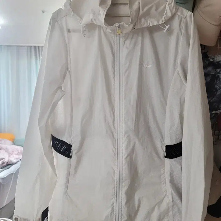 [SOLD OUT] 여성 바람막이 90호 3벌 일괄판매합니다