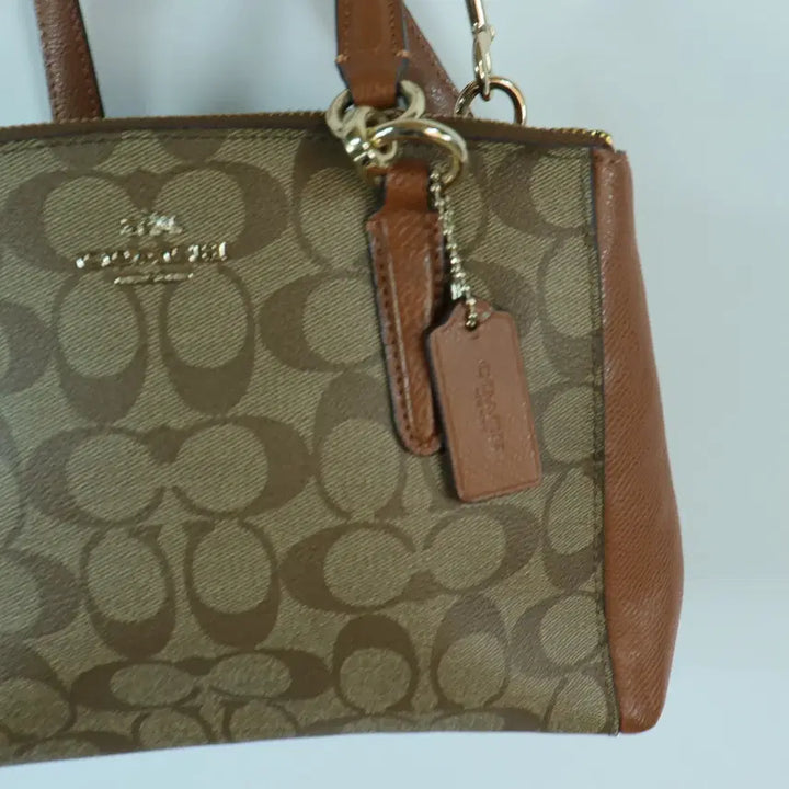 [BUNJANG] Coach Signature Canvas Tote Bag &amp; Crossbody Bag / 코치 Coach 정품 시그니처 로고 토트 겸 바디 크로스백