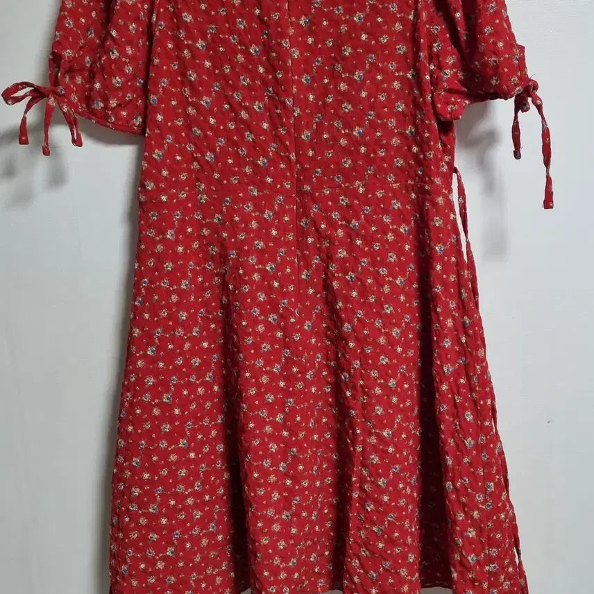 [BUNJANG] Red Floral Short-Sleeve Dress / S (55) HAVE 레드 잔꽃 반팔 원피스