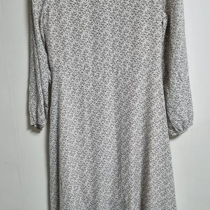 [BUNJANG] Bronze-berry Ivory Floral Snap Dress (Size 55) / S (55) bronze-berry 아이보리 잔꽃 스냅 원피스