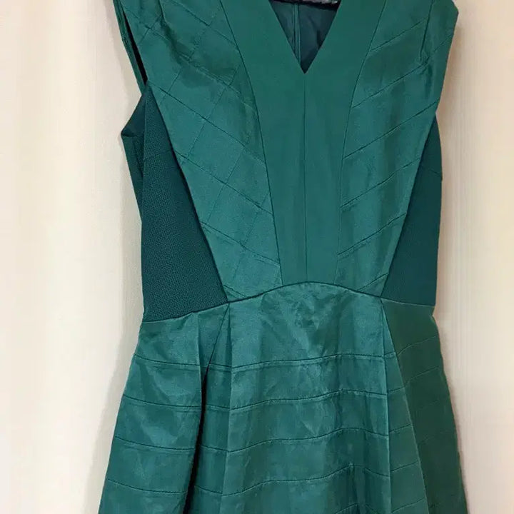 [BUNJANG] DueL Green V-Neck Quilted Dress / 듀엘 원피스