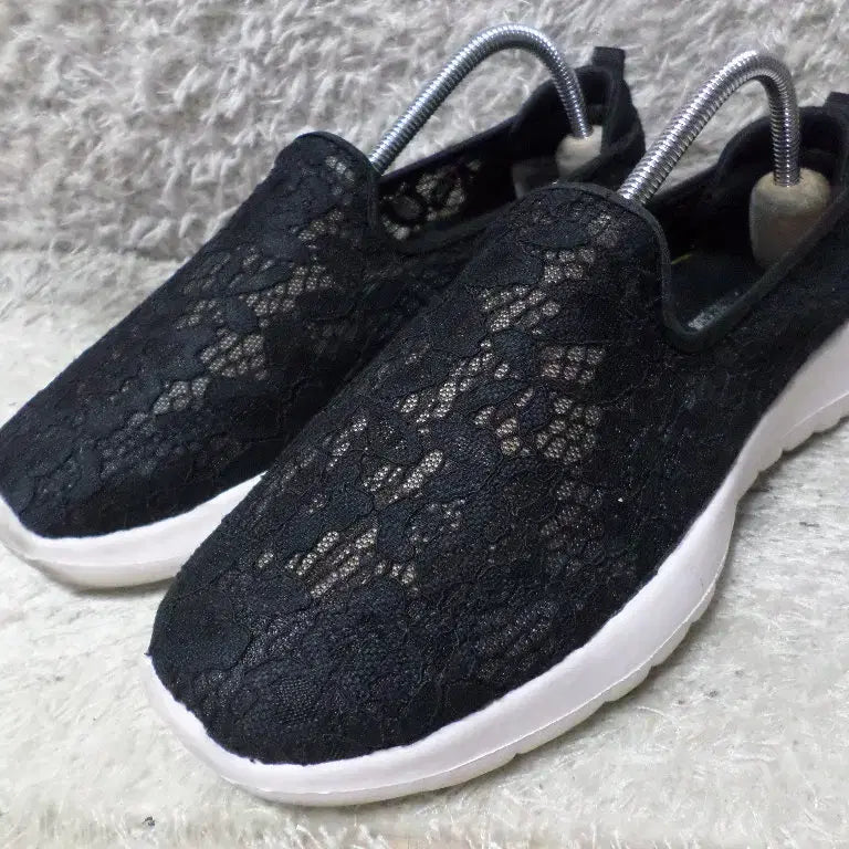 [BUNJANG] Skechers Gowalk Black Sneakers 260505 / 후루룩구제 245 스케쳐스 고워크 블랙 운동화 스니커즈 260505