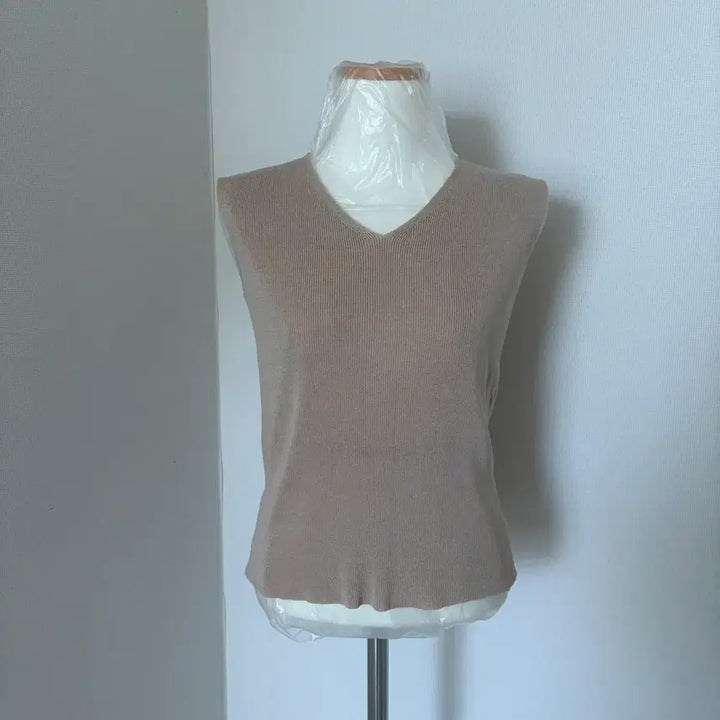 [BUNJANG] V-Neck Knit Vest Beige / 브이넥 니트 베스트 베이지
