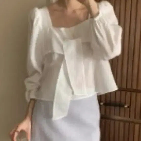 [BUNJANG] Flutter Square Neck Tie Blouse / 플러터 스퀘어넥 타이 블라우스