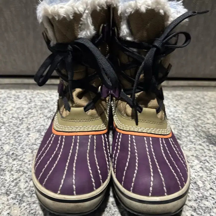[BUNJANG] Sorel Waterproof Winter Boots with Fleece Lining / 쏘렐 SOREL 방수 240 양털 덕부츠