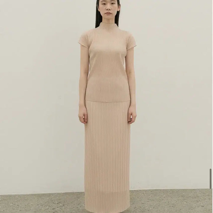 [BUNJANG] Renui Aria Piano Pleats Skirt (Beige) / 르누이 스커트 Aria Piano Pleats Skirt (Beige)