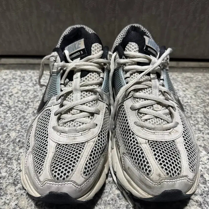 [BUNJANG] Nike Zoom Vomero 5 Size 270 / 나이키 줌 보메로5 사이즈 270