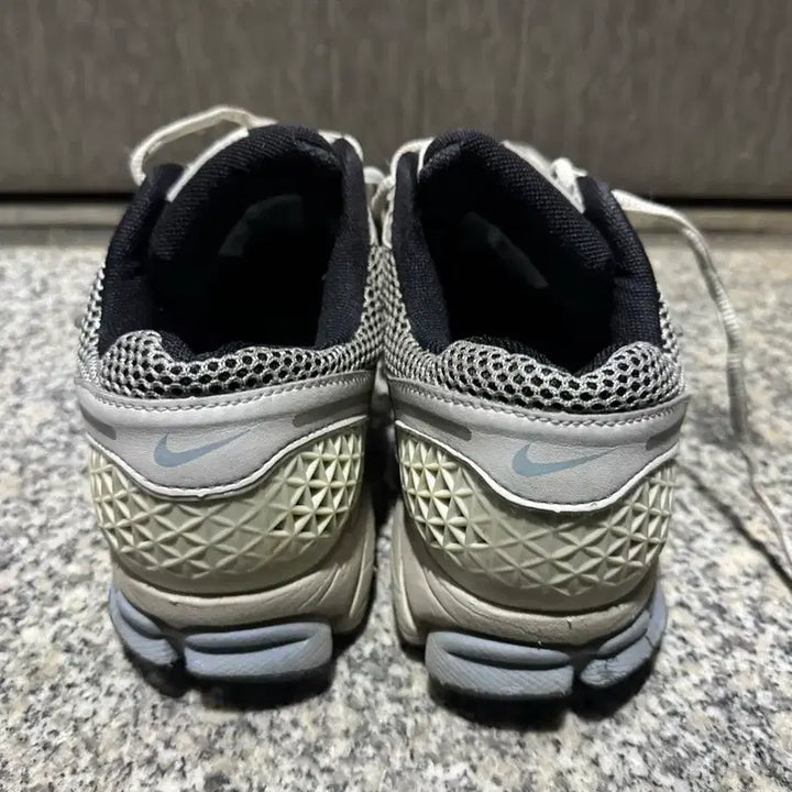 [BUNJANG] Nike Zoom Vomero 5 Size 270 / 나이키 줌 보메로5 사이즈 270