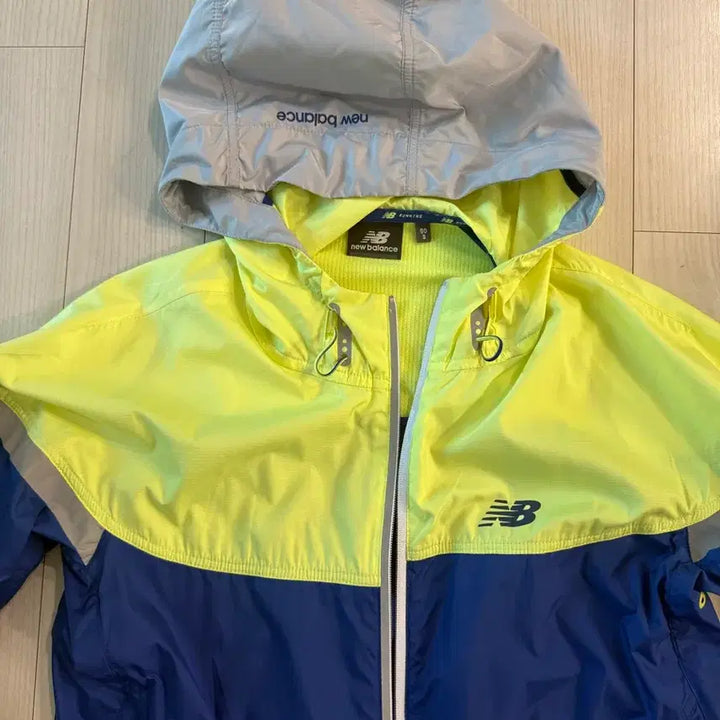 [BUNJANG] New Balance Windbreaker Jacket - Size S / 뉴발란스 바람막이 s