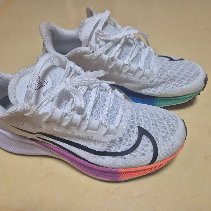 [BUNJANG] Nike Pegasus 37 Running Shoes Violet BQ9646-103 / [255] 나이키 페가수스37 바이올렛 런닝화 bq9646-103