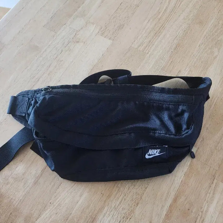 [BUNJANG] Nike Sling Bag Crossbody Hip Pack 15x30cm / 나이키 슬링백 크로스백 가방 힙색 빽 15x30센치