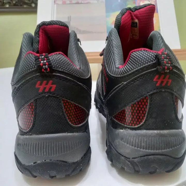 [BUNJANG] Ssamji Trekking Shoes / 250미리. 쌈지. 트레킹화 거의. 새상품. 택포18000원에. 반매