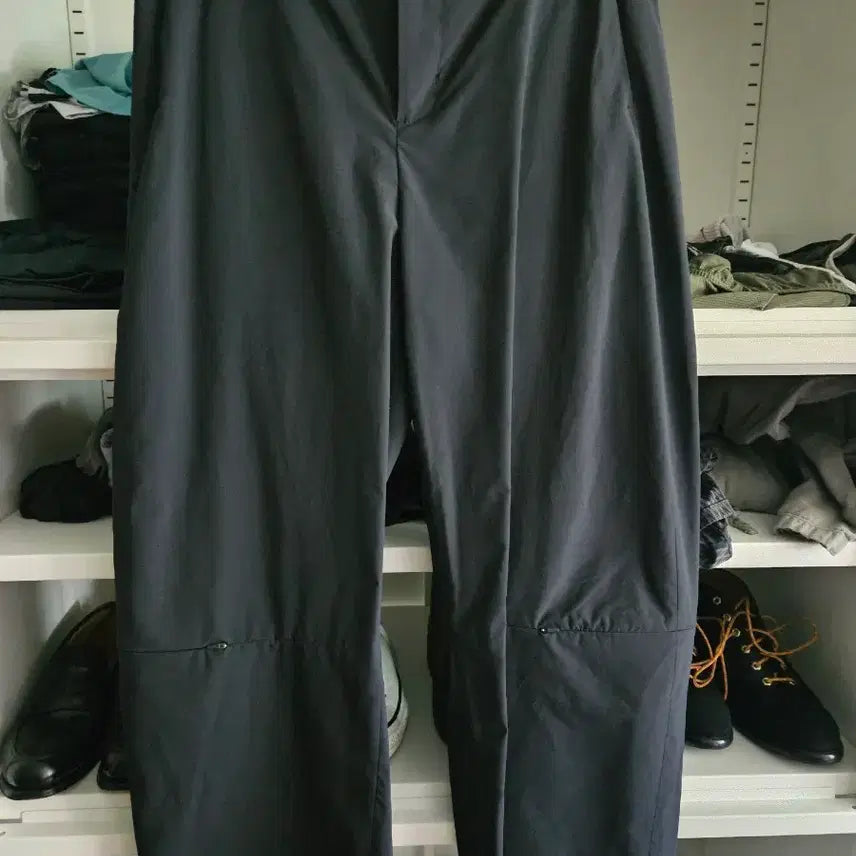 [BUNJANG] Amomento Curved Pants (M Size) / 아모멘토 커브드 팬츠 m사이즈
