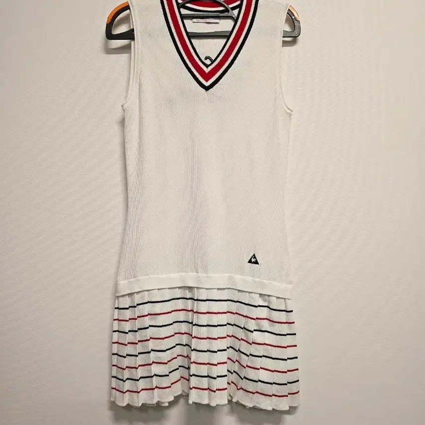 [BUNJANG] Le Coq Sportif White Knit Pleated Dress / 르꼬끄 화이트 니트 플리츠 원피스