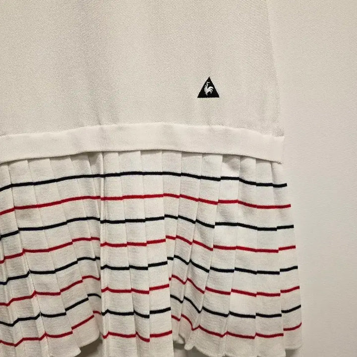 [BUNJANG] Le Coq Sportif White Knit Pleated Dress / 르꼬끄 화이트 니트 플리츠 원피스