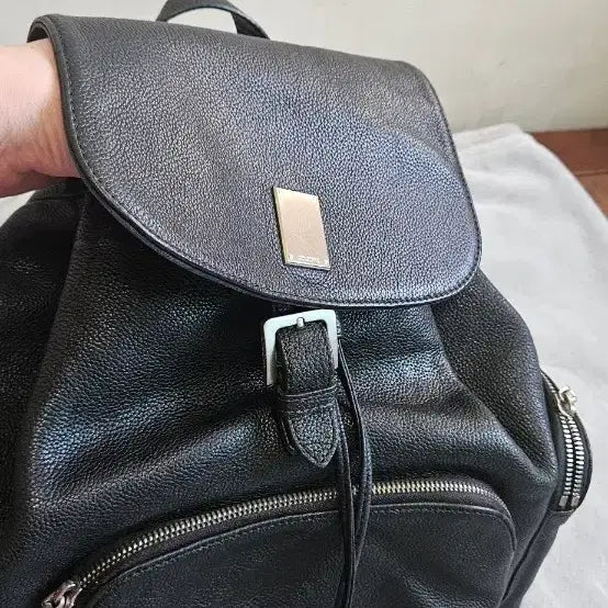 [BUNJANG] Couronne Leather Backpack / 쿠론가죽 백팩