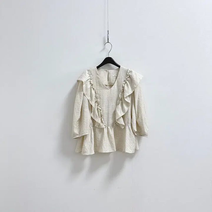 [BUNJANG] Bari V-neck Ruffle Blouse / 바리 브이넥 러플 블라우스