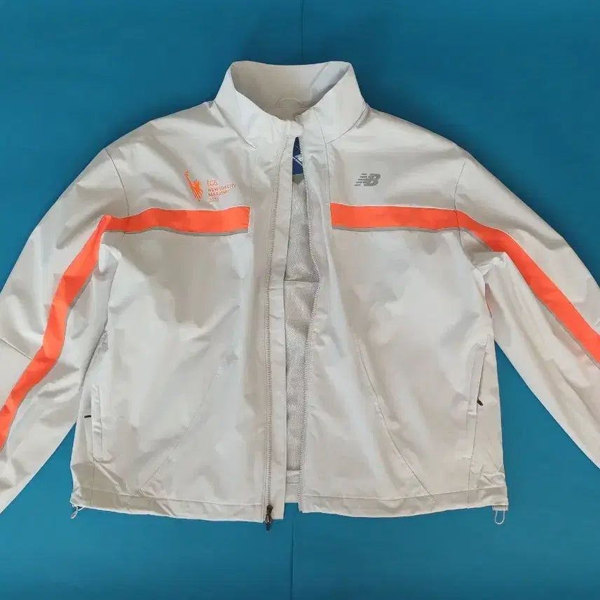 [BUNJANG] New Balance New York Marathon Limited Edition Wind Jacket (Size L) / 새제품 뉴발란스 뉴욕 마라톤 리미티드 에디션 윈드재킷