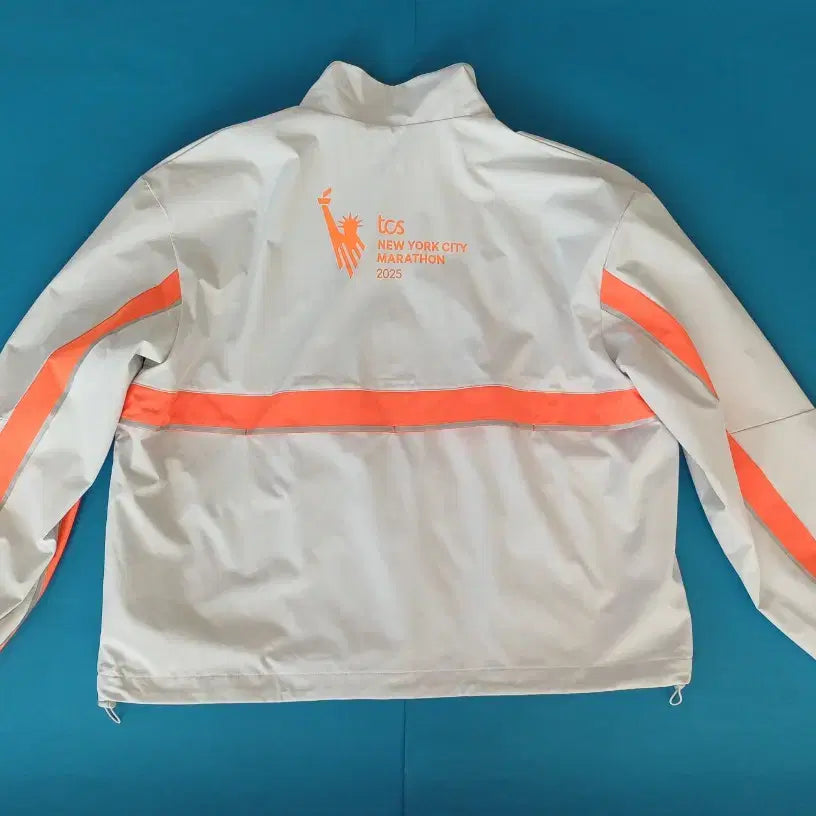 [BUNJANG] New Balance New York Marathon Limited Edition Wind Jacket (Size L) / 새제품 뉴발란스 뉴욕 마라톤 리미티드 에디션 윈드재킷