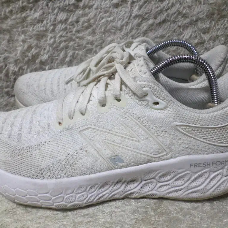 [BUNJANG] New Balance Fresh Foam 1080v12 White Sneakers / 후루룩구제 245 뉴발란스 프레쉬폼 1080v12화이트 운동화260505