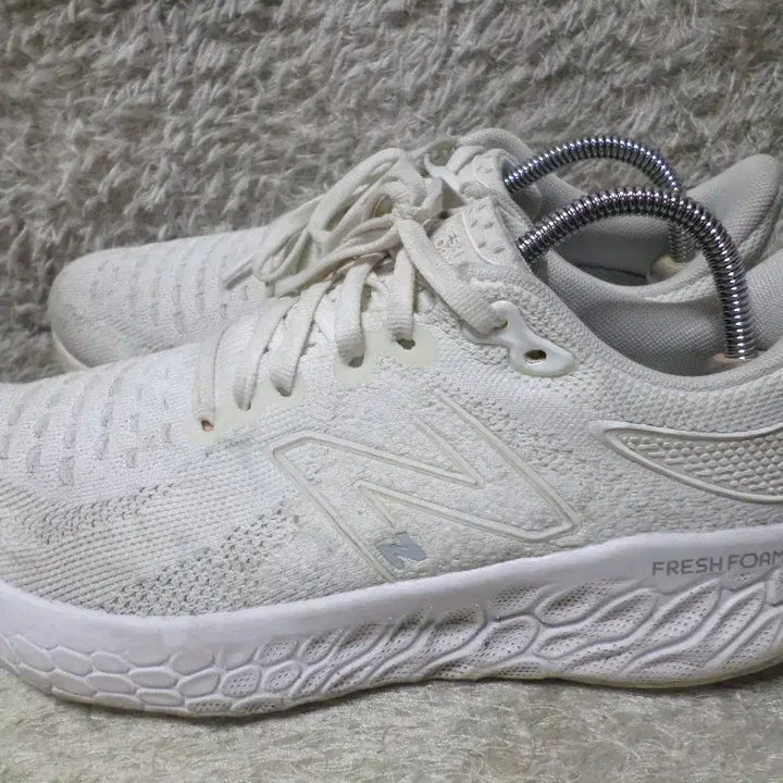 [BUNJANG] New Balance Fresh Foam 1080v12 White Sneakers / 후루룩구제 245 뉴발란스 프레쉬폼 1080v12화이트 운동화260505