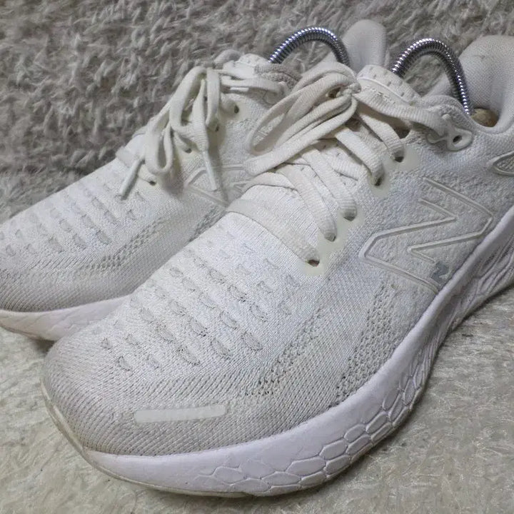 [BUNJANG] New Balance Fresh Foam 1080v12 White Sneakers / 후루룩구제 245 뉴발란스 프레쉬폼 1080v12화이트 운동화260505
