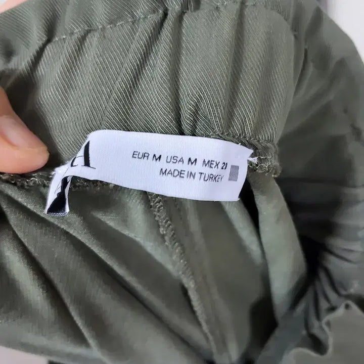 [BUNJANG] Zara Khaki Cargo Jogger Pants Women&