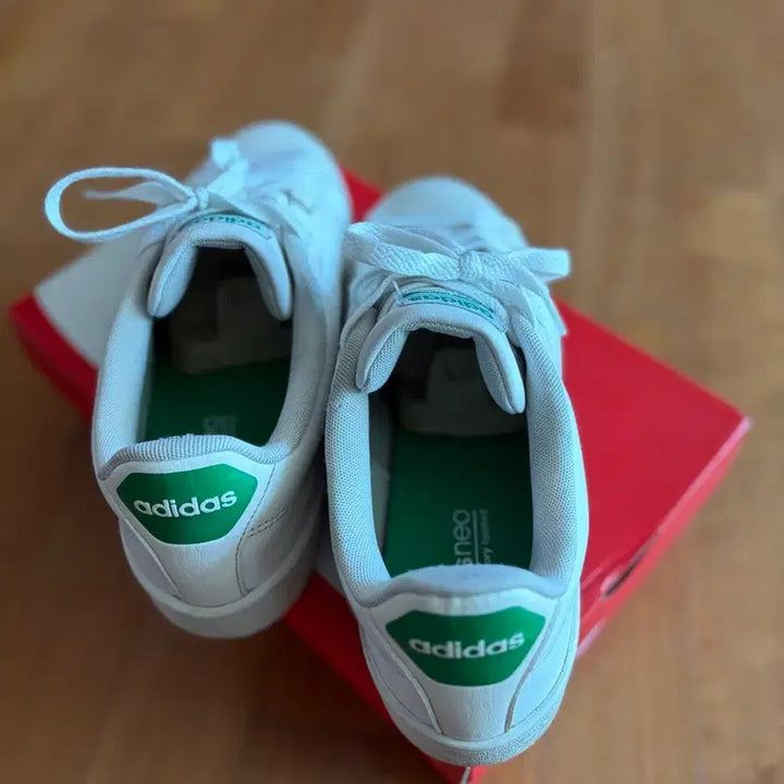 [BUNJANG] Adidas Neo White Green Sneakers / 아디다스 네오 화이트 그린 운동화