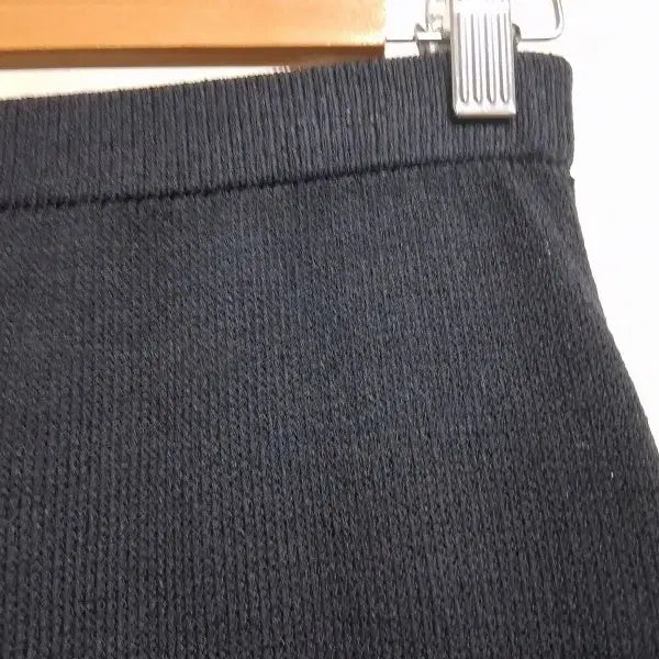 [BUNJANG] St. John Black Knit Midi Skirt (Size 26-28) / ST JOHN 센존 블랙니트 스커트 미디H라인 춘추 26 28까지