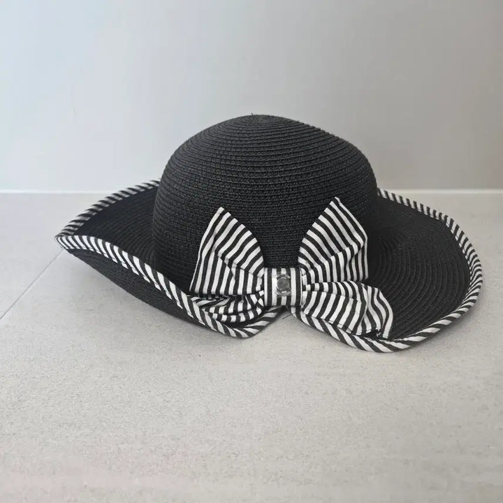 [BUNJANG] W.Angle Black Ribbon Straw Bucket Hat / 와이드앵글 검정 리본 밀짚 모자 벙거지 골프