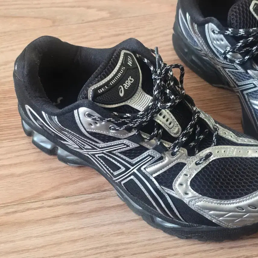 [BUNJANG] Asics Gel Nimbus 10.1 Black/Silver Sneakers / 아식스 젤 님버스 10.1 블랙/실버 운동화