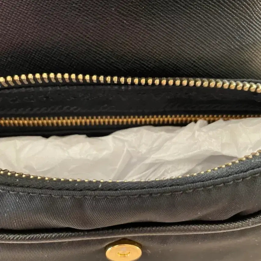 [BUNJANG] Prada Black Nylon Crossbody Bag with Gold Chain Strap / 프라다 블랙 체인 크로스백