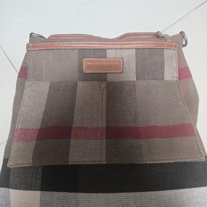 [BUNJANG] Burberry Check Canvas Tote Bag with Strap / 버버리 체크무늬 캔버스 토트백 + 스트랩