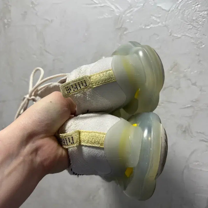 [BUNJANG] Nike Air Max Scorpion Flyknit Lemon Wash / 나이키 에어맥스 스콜피온 플라이니트 레몬 워시(270)