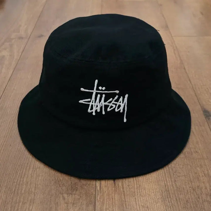 [BUNJANG] Stussy Embroidered Logo Cotton Bucket Hat (S/M) / 새거수준/(S/M) 스투시 자수 로고 코튼 벙거지/버킷햇