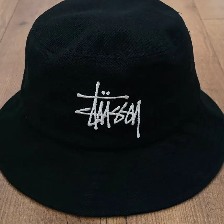 [BUNJANG] Stussy Embroidered Logo Cotton Bucket Hat (S/M) / 새거수준/(S/M) 스투시 자수 로고 코튼 벙거지/버킷햇