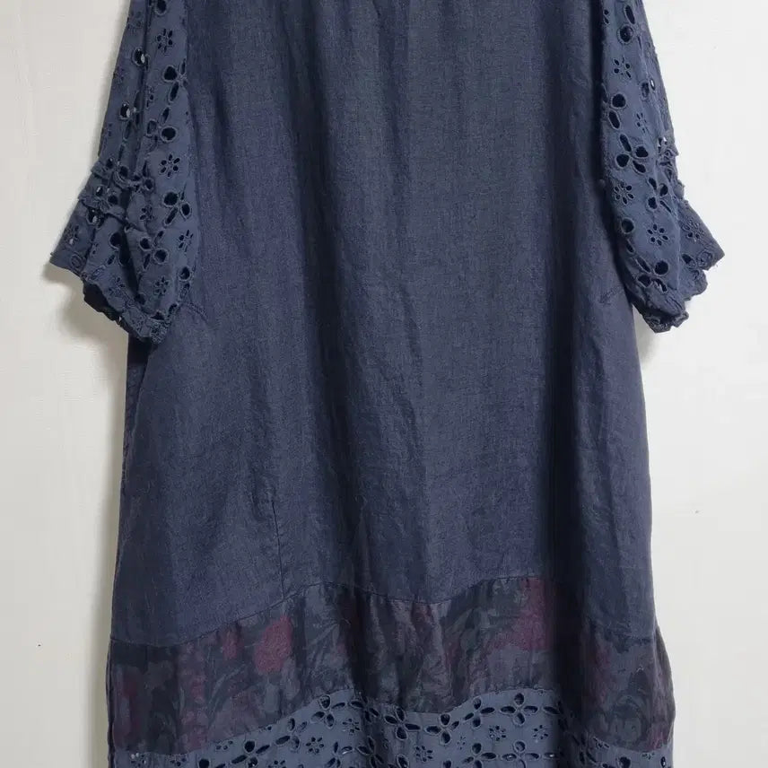 [BUNJANG] Black Linen-Feel Punch Mini Dress / L (77) 블랙 반팔 펀칭 원피스
