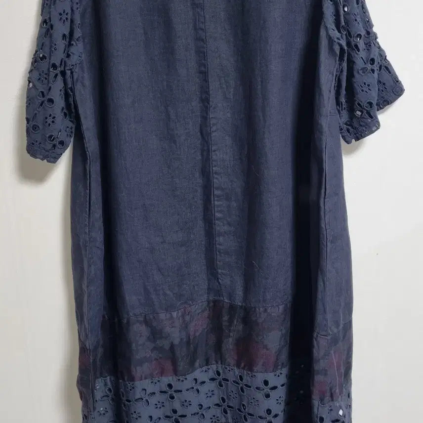 [BUNJANG] Black Linen-Feel Punch Mini Dress / L (77) 블랙 반팔 펀칭 원피스