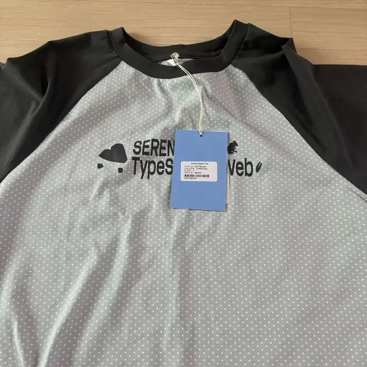 [SOLD OUT] 새상품 타입서비스 롱슬리브 Dotted Raglan [Charcoal]
